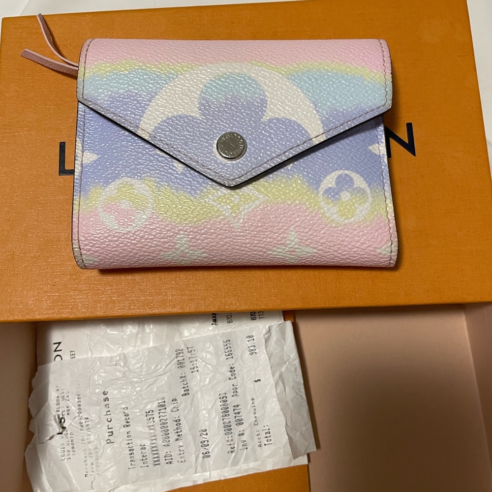 Lv victorine wallet escale pastel